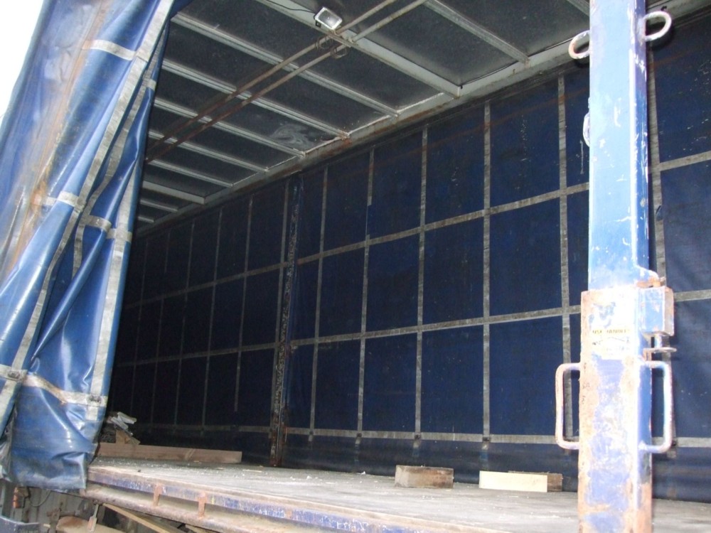trailer remolque pic2.JPG